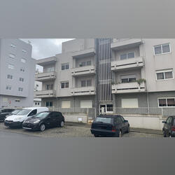 Apartamento T3 c/ gar. lareira em Enxomil Arcozelo. Casa e apartamentos para vender