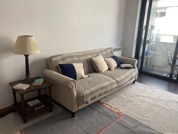 Sofa-cama 3 lugares. Sofás e Poltronas