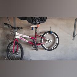 Bicicleta de menina. Bicicletas