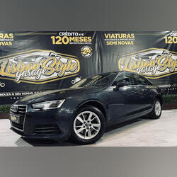 Audi A4 LIMOUSINE. Carros. Arroios. 2017   45.000 km Manual Diesel 150 cv 5 portas Cinzento