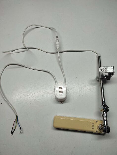 Candeeiro para máquina de costura. Máquinas de Coser