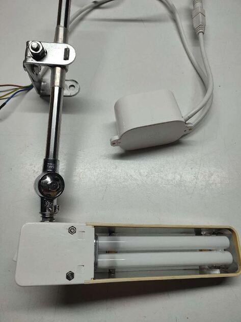 Candeeiro para máquina de costura. Máquinas de Coser