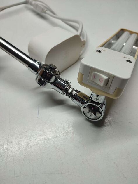 Candeeiro para máquina de costura. Máquinas de Coser