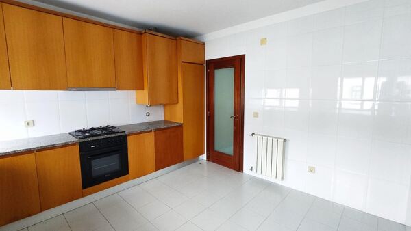Apartamento T2 no centro de Esposende (2521). Casa e apartamentos para arrendar