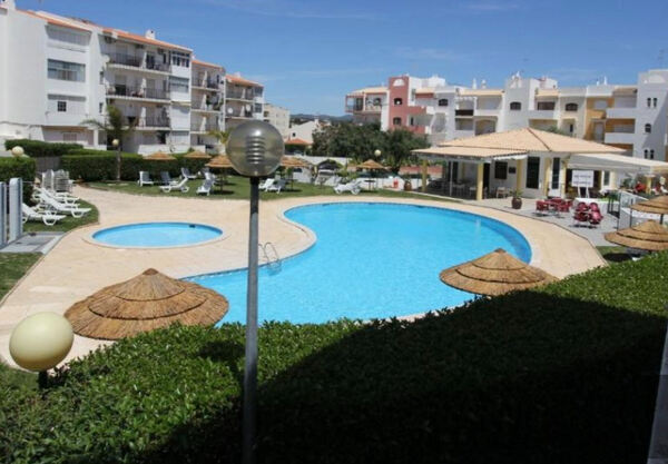 T3 Tavira Férias rch com acesso a piscina. Casa de Férias