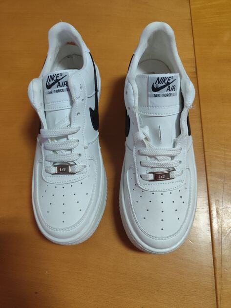 Nike Air Force 1 brancas. Desportivos