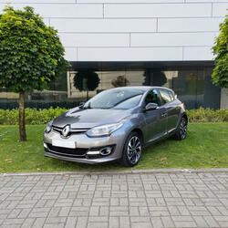 Renault Megane Bose. Carros