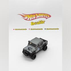 Carro Hot Wheels '15 Land Rover Defender Doble Cab. Carros de brinquedo. Parque das Nações