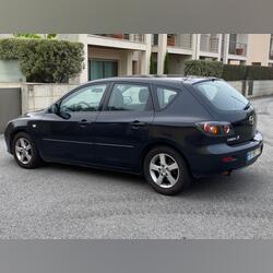 Mazda 3 2006 gasolina. Carros. Vila Nova de Gaia. 2006   260.080 km Manual Gasolina 84 cv 5 portas Preto Ar condicionado Vidros eléctricos Volante multi-funções