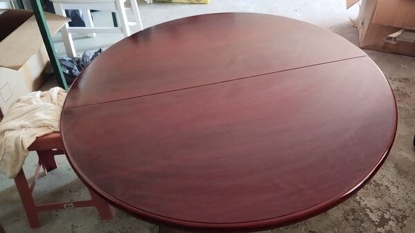 Mesa em carvalho . Mesas de centro