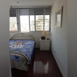 Quarto para alugar em odivelas. Ofereço Quarto para Arrendar. Odivelas.  1 quarto Cama de casal   Curto (1-3 meses) Andar intermédio Internet Mobiliado Quarto privado Elevador Limpeza incluída Sem animais domésticos Proibido fumar