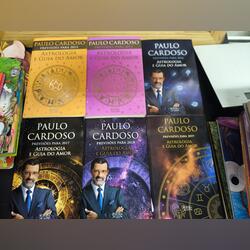 Livro astrologia e guia do amor. Livros