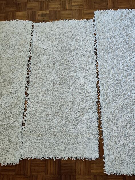 Conjunto de 3 tapetes felpudos branco cru da Mrdecor . Carpetes e Tapetes