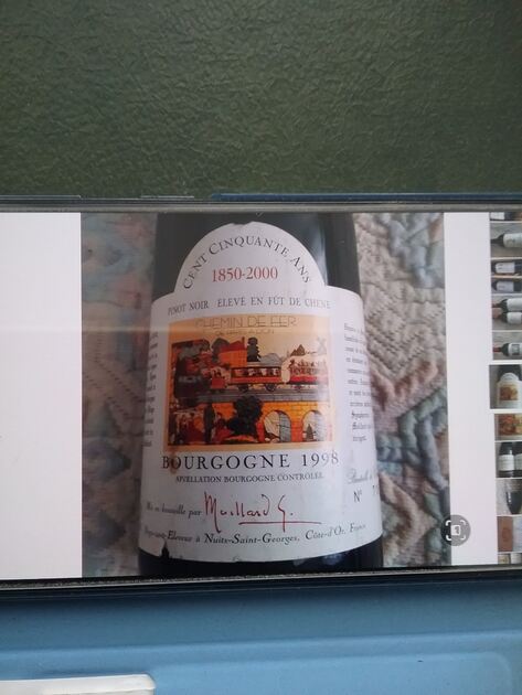 Alguns vinhos superiores,(Franceses).. Alimentos e bebidas