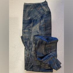 Legging padrão jeans. Calças mulher e Macacão. Póvoa de Varzim.  M / 38 / 10 Poliéster   Azul Inverno Primavera Verão Outono Novo / Como novo One size