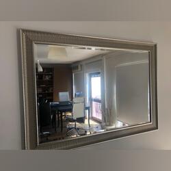 Espelho de parede c/ moldura prateada. Espelhos. Coimbra. Retangular Parede    Decorativo Moderno