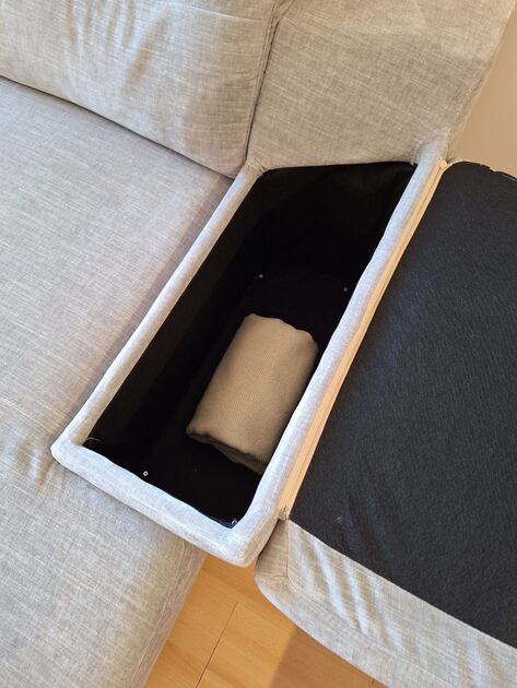 Vendo sofá 3 lugares com chaise longue . Sofás e Poltronas