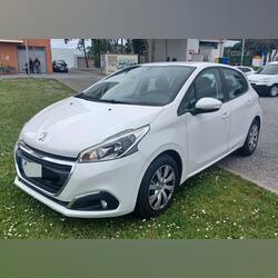 Peugeot 208 1.5 hdi . Carros. Matosinhos. 2019   165.000 km Manual Diesel 95 cv 5 portas Branco ABS Ar condicionado Farol LED Vidros eléctricos Sistema de navegação Volante multi-funções