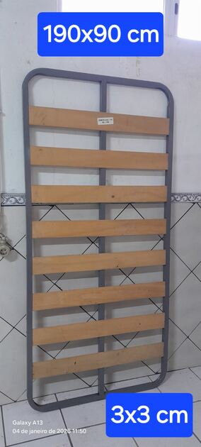 Estrados de solteiro. Camas