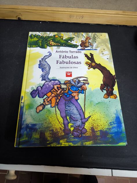 Livro Fábulas Fabulosas - António Torrado. Livros