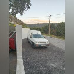 Vendo . Carros. Vila Verde. 1994   225.000 km Manual Diesel 1600 cv 3 portas Branco