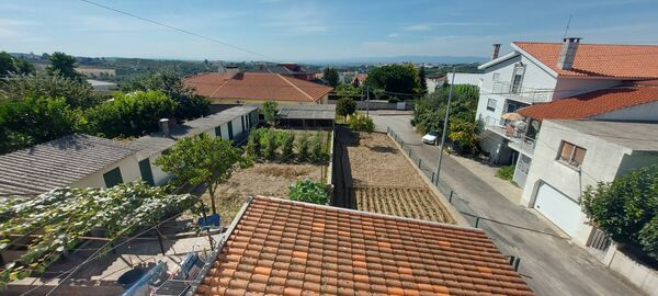 Moradia T5 pronta a habitar em S. Paio de Gramaços. Casa e apartamentos para vender