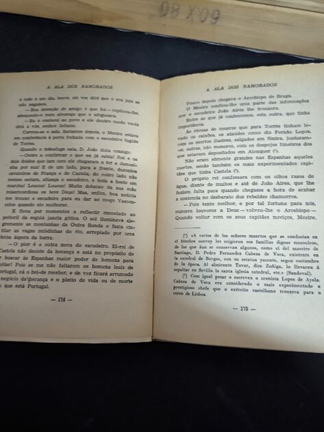 Livro A Ala dos Namorados. Livros