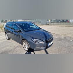 VENDO OPEL ASTRA SPORTS TOURER S/S INNOVATION 1.6. Carros. Estarreja. 2017   176.000 km Manual Diesel 110 cv 5 portas Cinzento 4x4 ABS Ar condicionado Farol LED Vidros elétricos Aquecimento dos assentos Cruise control adaptativo Sistema de navegação Volante multi-funções