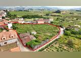 Moradias para reconstrução e terreno -Vilar Maçada. Terreno Rústico