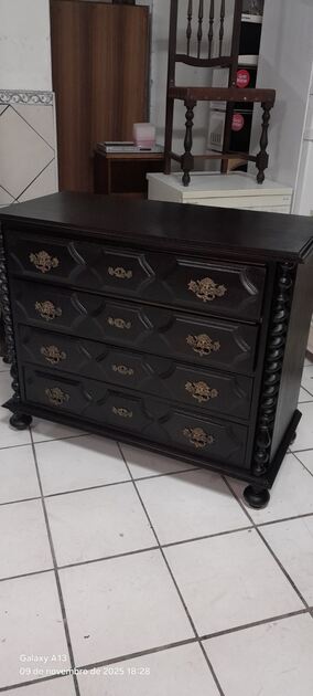 Cómoda nº 2. Cómoda