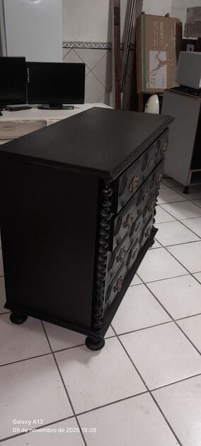 Cómoda nº 2. Cómoda