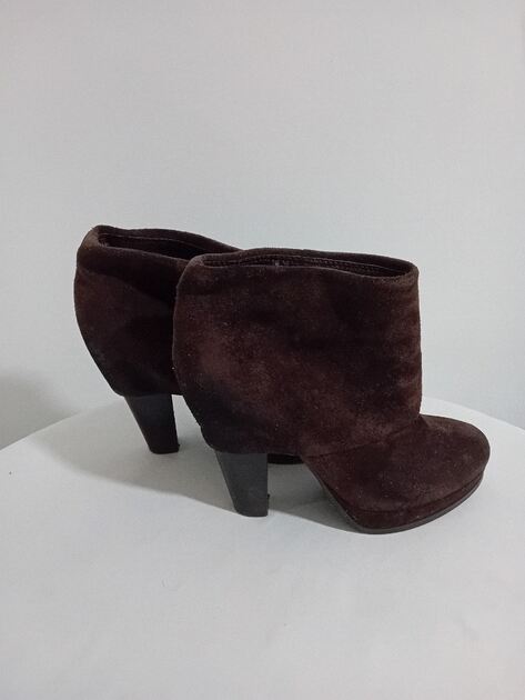 Botins de camurça castanhos ASH. Botas e botins
