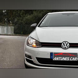 Volkswagen Golf 7. Carros