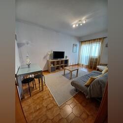 Quarto em apartamento T3 Partilhado - Esrudantes. Ofereço Quarto para Arrendar