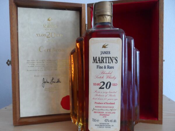 Whisky- James Martin's 20 Anos, Antigo ( Anos 70) . Alimentos e bebidas