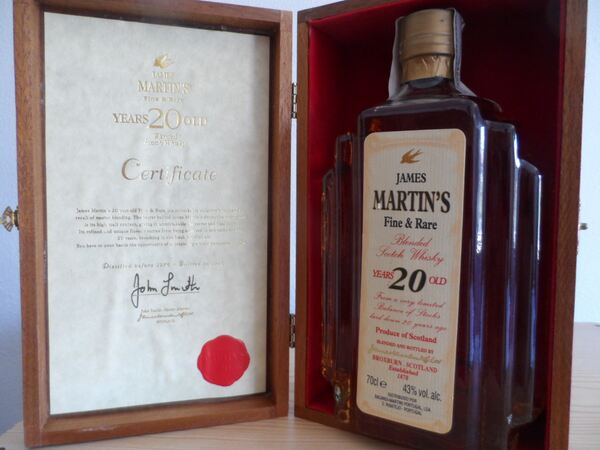 Whisky- James Martin's 20 Anos, Antigo ( Anos 70) . Alimentos e bebidas