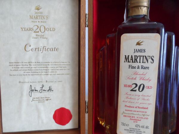 Whisky- James Martin's 20 Anos, Antigo ( Anos 70) . Alimentos e bebidas