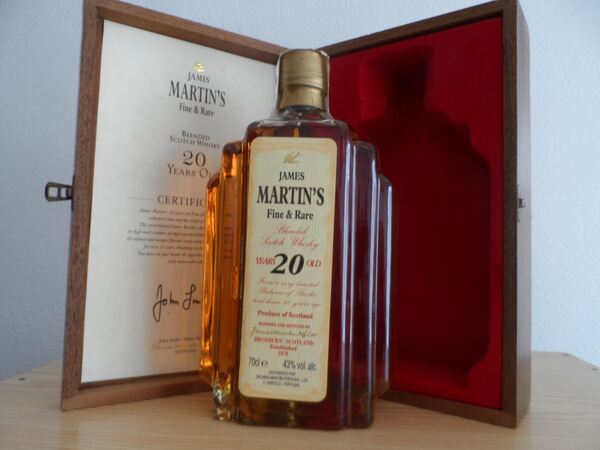 Whisky- James Martin's 20 Anos, Antigo ( Anos 70) . Alimentos e bebidas