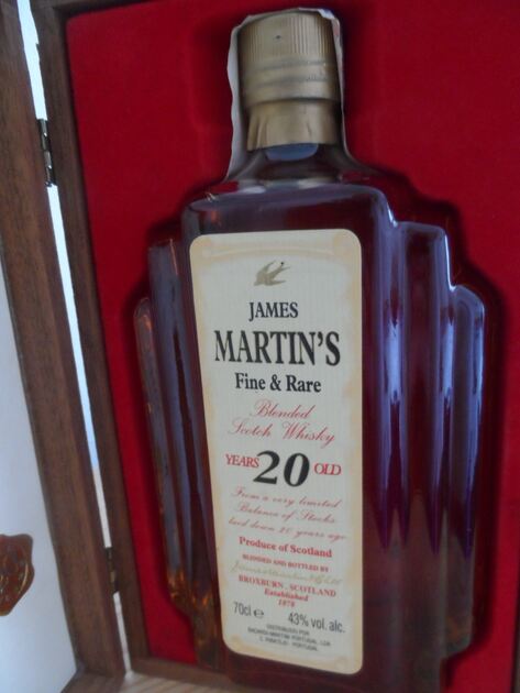 Whisky- James Martin's 20 Anos, Antigo ( Anos 70) . Alimentos e bebidas