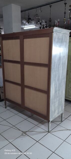 Roupeiro de 3 portas nº 1. Armários