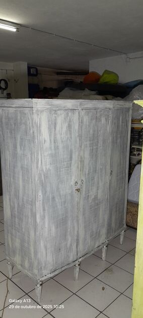 Roupeiro de 3 portas nº 1. Armários