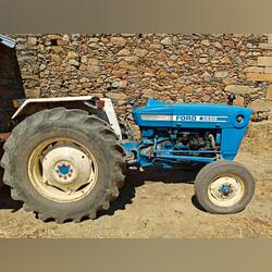 Tractor Ford 3600. Tratores