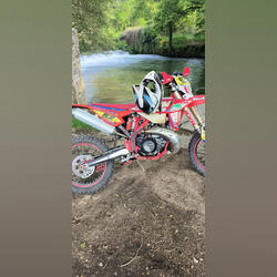 Beta 250 RR 2T. Motos. Esposende. 2021  Beta  Enduro  Vermelho 250 cc Novo / Como novo