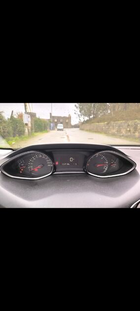 Peugeot 308 SW 1.6 BlueHDi (2018) – Nacional. Carros