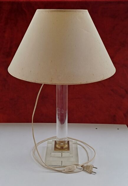 Abajour com 135 cms de diâmetro . Outros