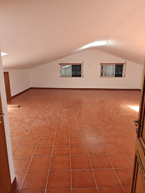Moradia em Meixomil, Paços de Ferreira. Casa e apartamentos para vender