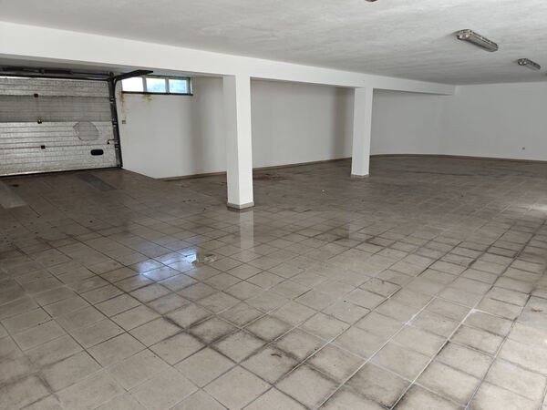 Moradia em Meixomil, Paços de Ferreira. Casa e apartamentos para vender