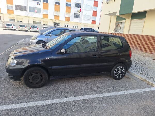 vw polo 1.4 gasolina ano 2001. Carros