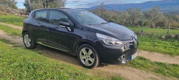 Renault Clio 1.5 DCI Confort . Carros