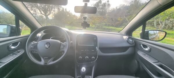 Renault Clio 1.5 DCI Confort . Carros